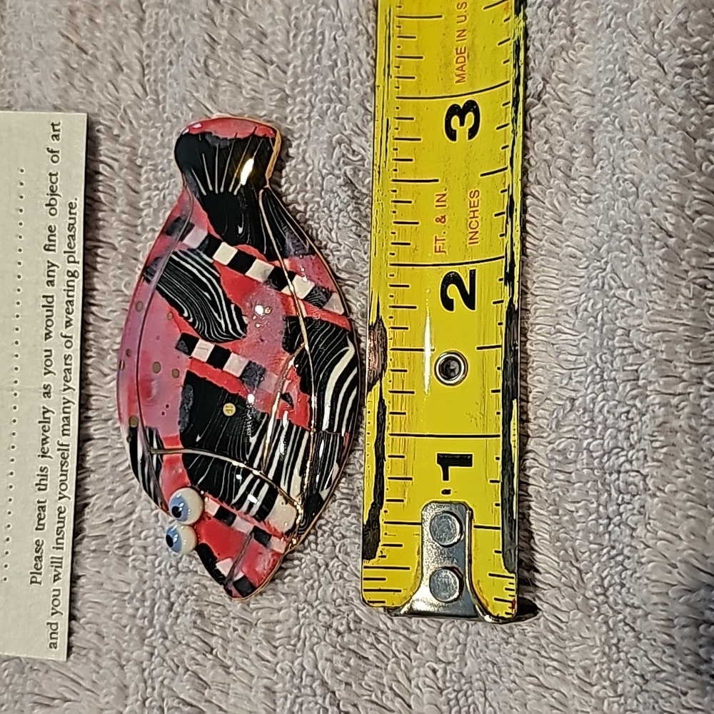 Cynthia Chuang Fish Pin - Picture 2 of 3